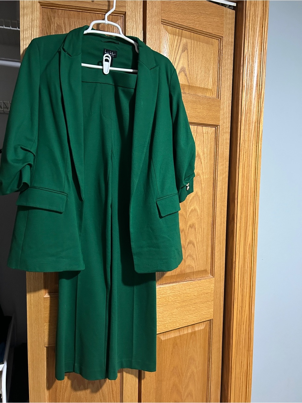Green Women's Blazer and pants